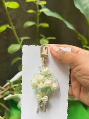 Vanilla Cream Bouquet Charm — handmade by MeShanvi Studio